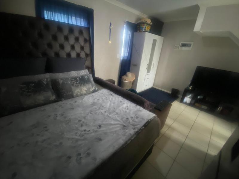 2 Bedroom Property for Sale in Maitland Western Cape